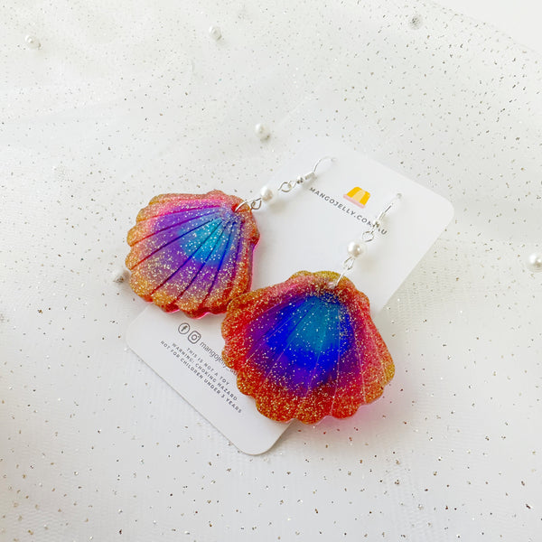 Handamde Dangles (925s) - Magical scallop shell